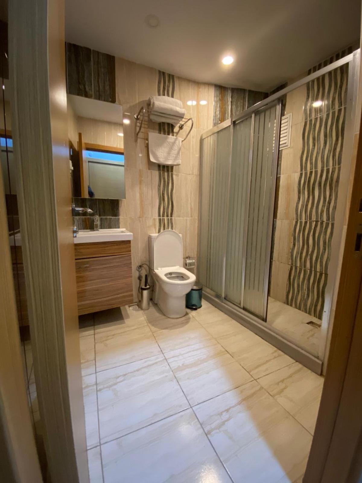 Riverland B&B *