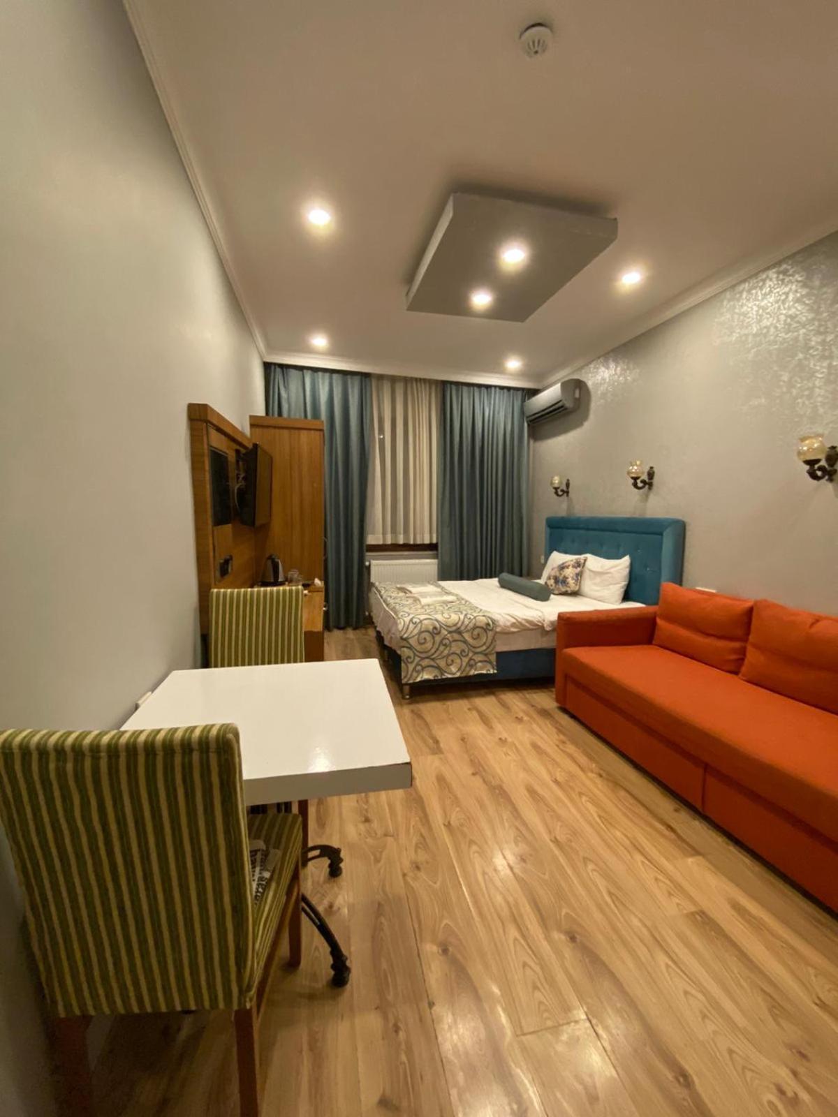 B&B Riverland